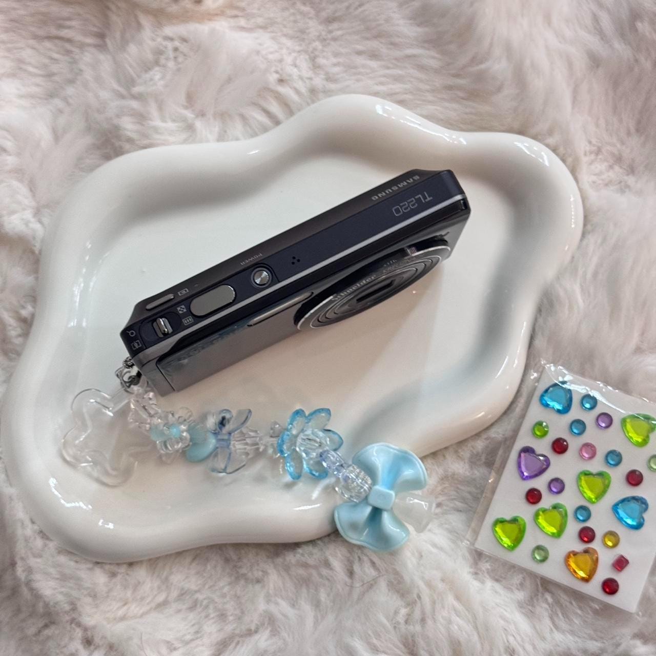 Samsung TL220 digital camera