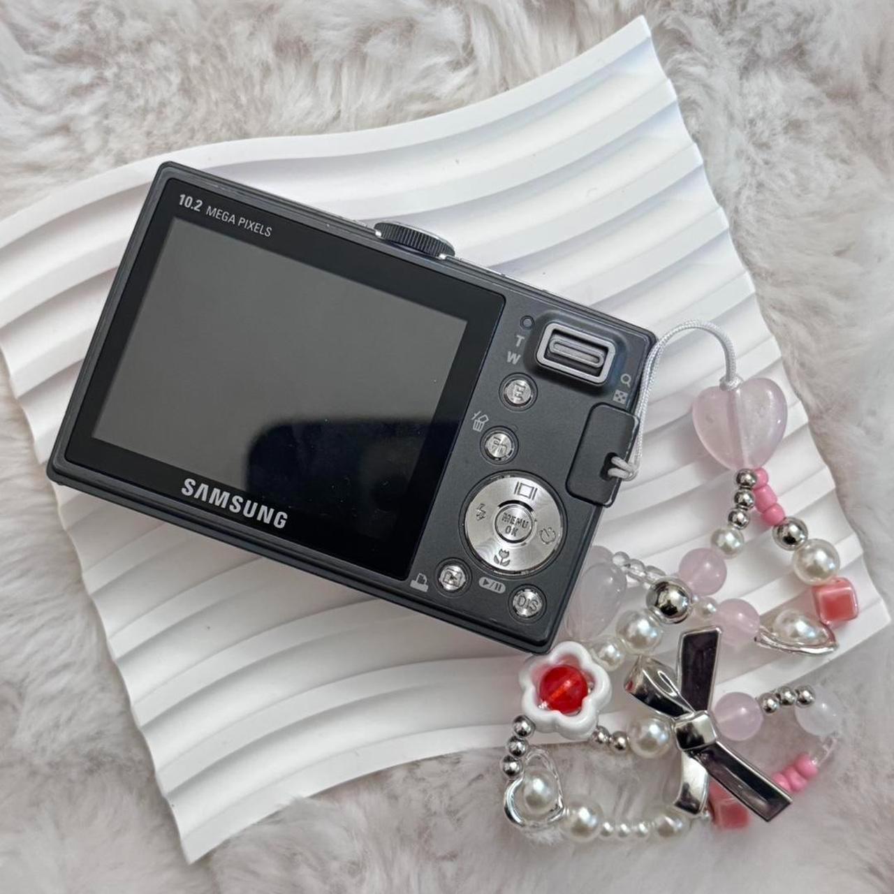 Samsung l210 digital camera with 2.5 screen, 10.2MP photography