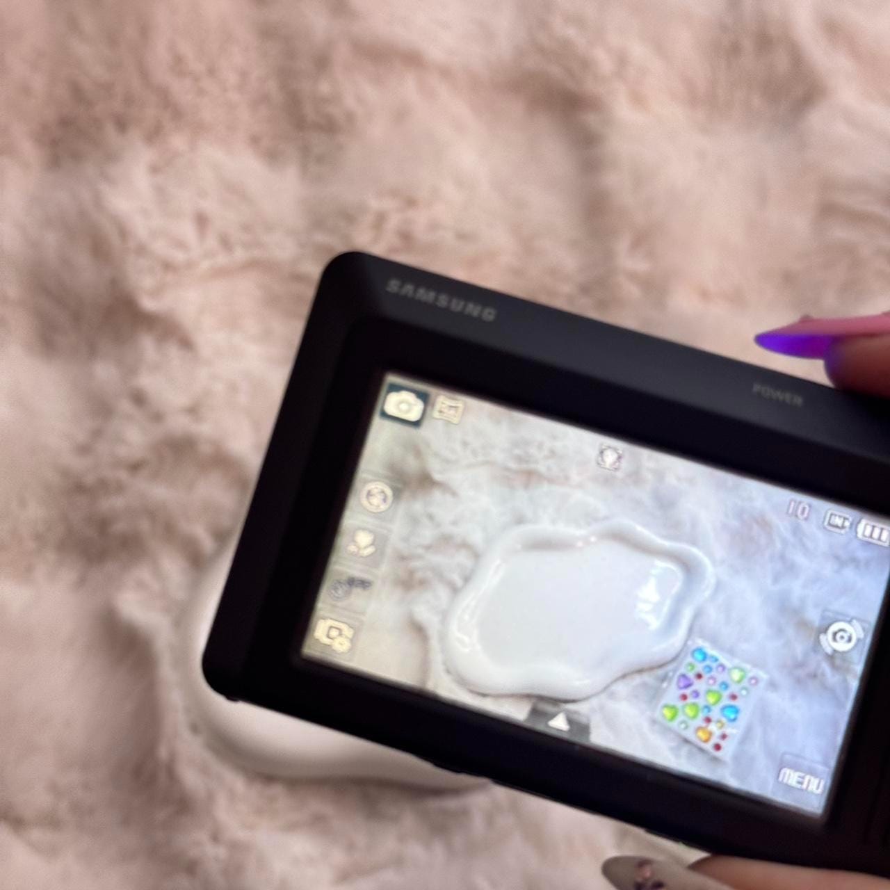 Samsung TL220 digital camera