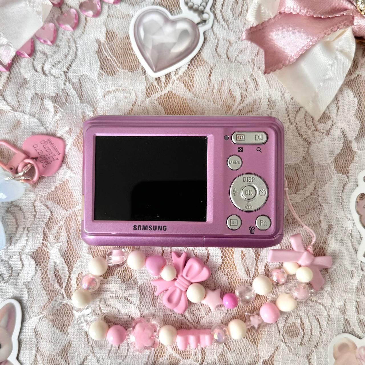 Rare Barbie Pink Samsung ES20