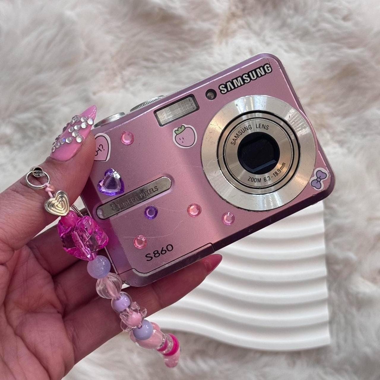 Pink samsung s860 Digital Camera | 8.1MP |
