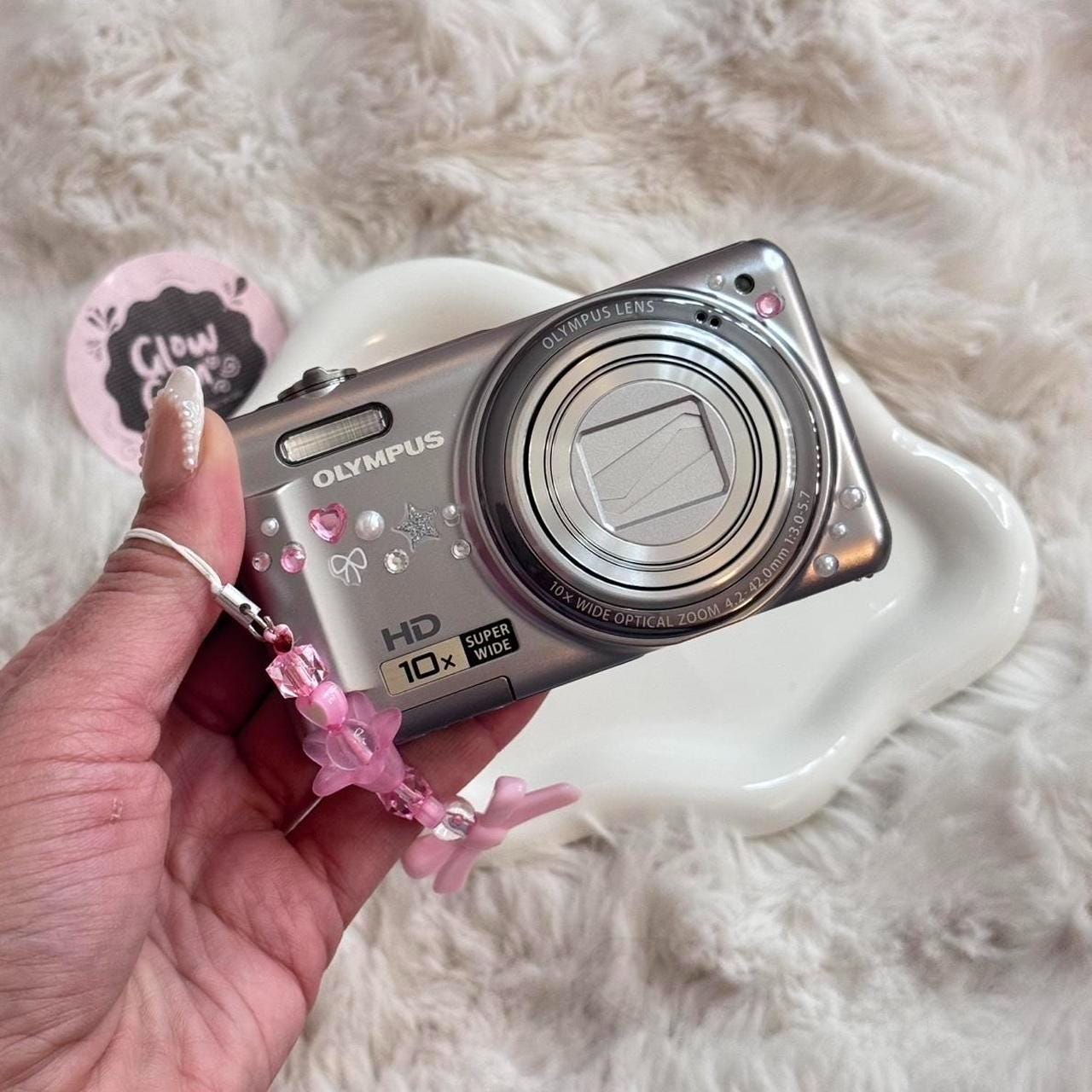 Olympus D-720 digital camera