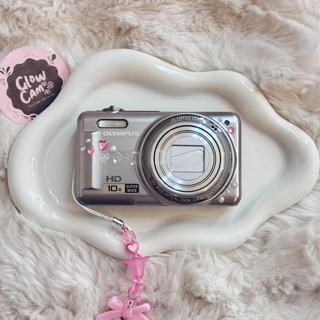 Olympus D-720 digital camera