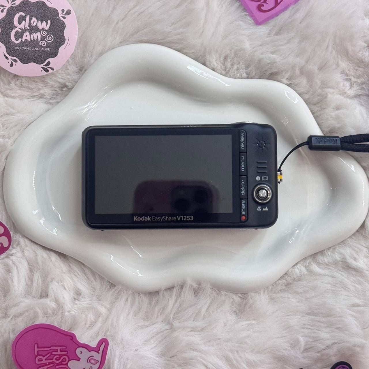 Kodak V1253 digital camera