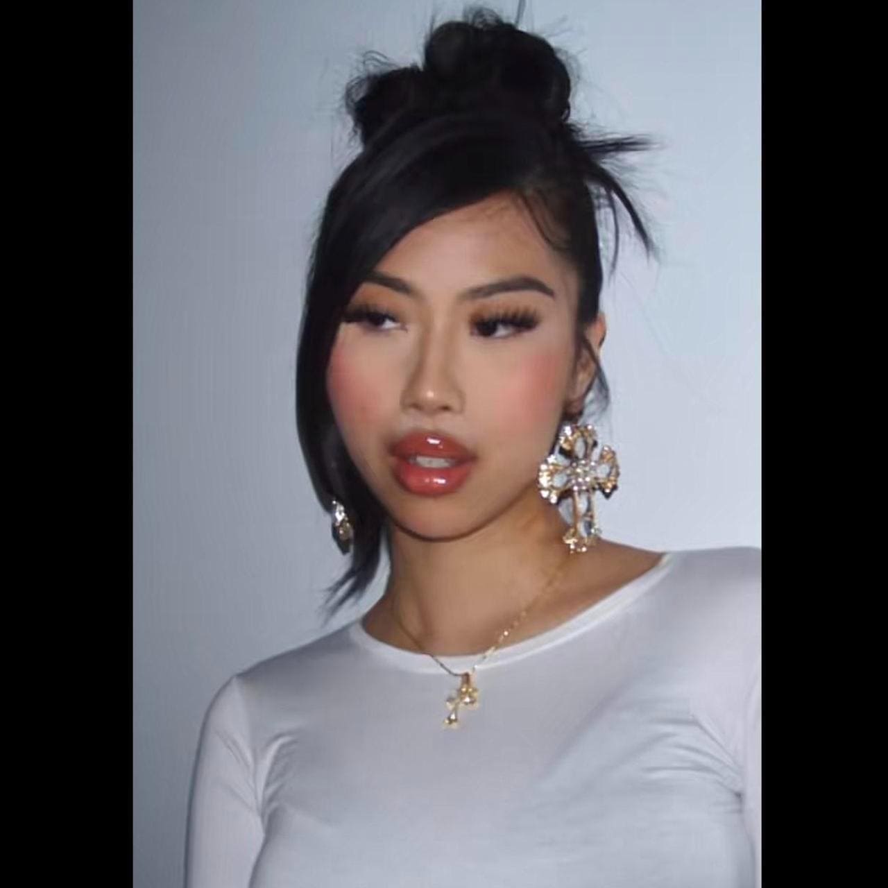 Olympus D-720 digital camera